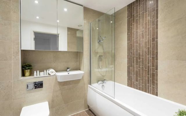 Stunning Brentford Penthouse