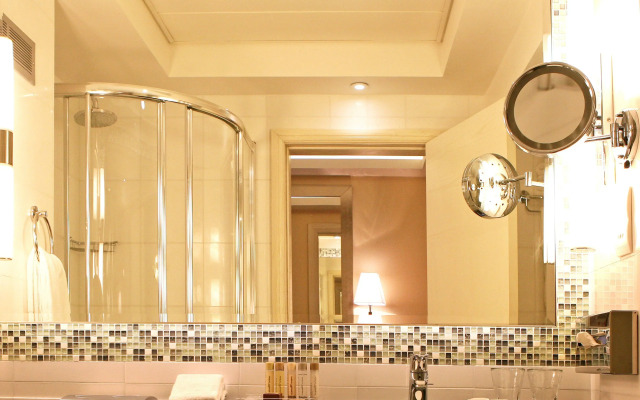 Crowne Plaza Limassol by IHG