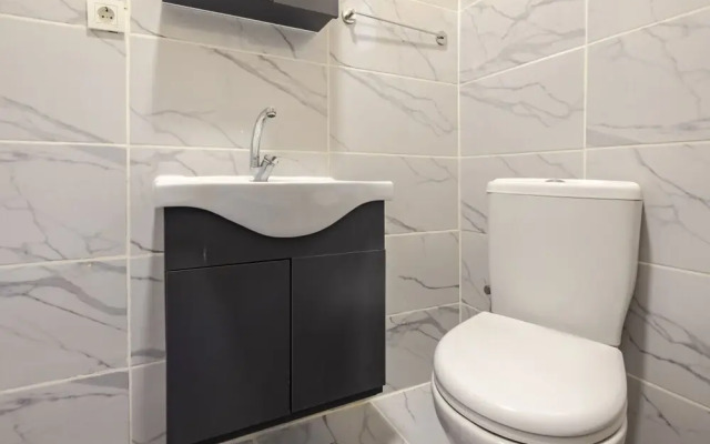 Superb Flat Close to Shooping Malls in Mecidiyekoy