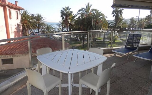 Les allees du Cap 32170