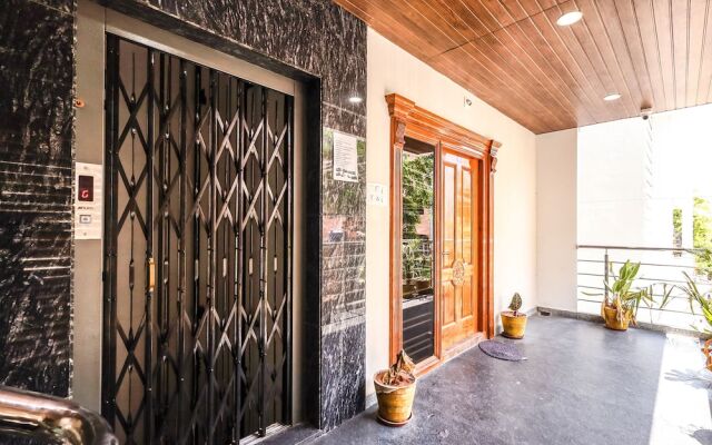 Fabexpress 7 Hills Home Stay