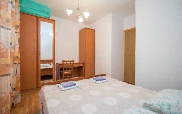 Apartments Longo