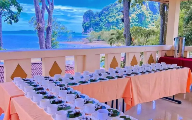 Diamond Beach Resort
