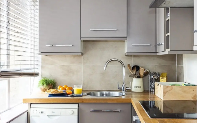 Studio Flat near Victoria Station