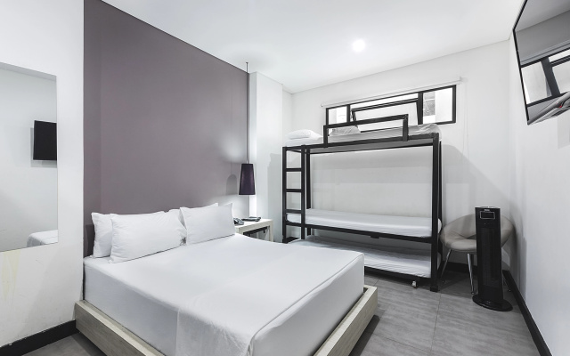Hotel 47 Medellin Street