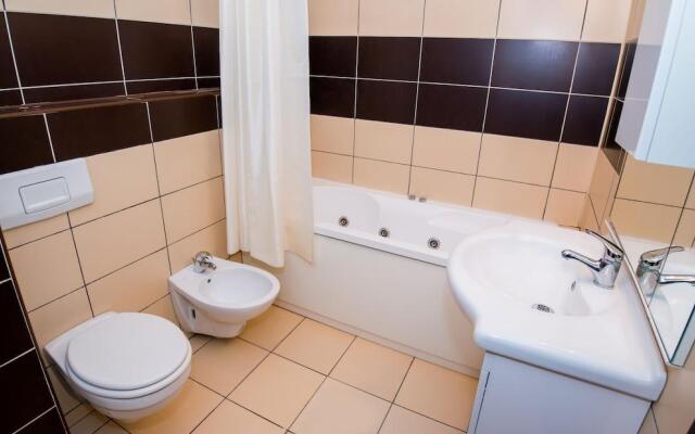 Apart holiday Tania Mamaia