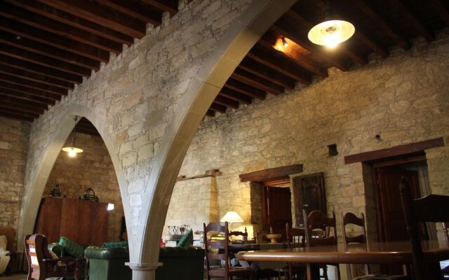 Moustos Traditional House