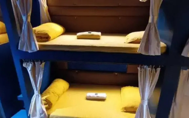 Sinhassan Dormitory Hostel
