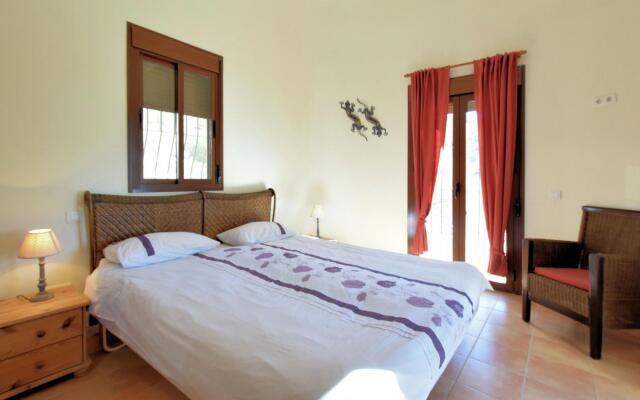 Comfortable Luxury Villa With Private Swimming Pool