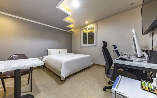 Mokpo Hotel Bobos
