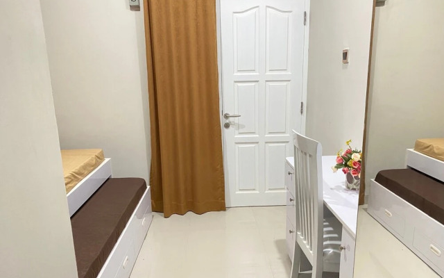 Guesthouse Putri Griya Fikarda by ZUZU
