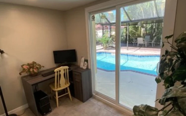 Tropical Villas of Venice Beach