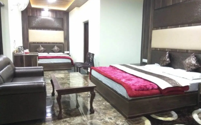 Oyo 22331 Hotel Himdhara