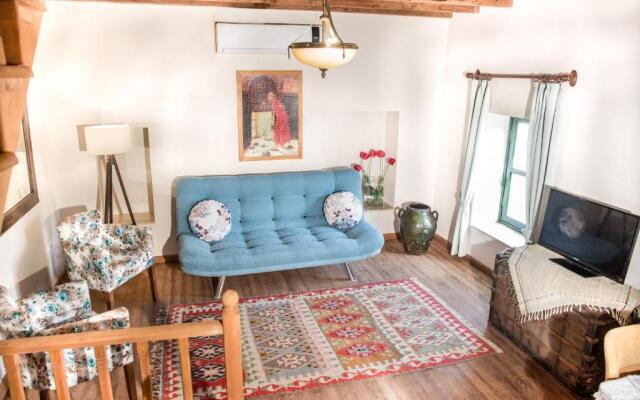 Two Stone Homes Asteria
