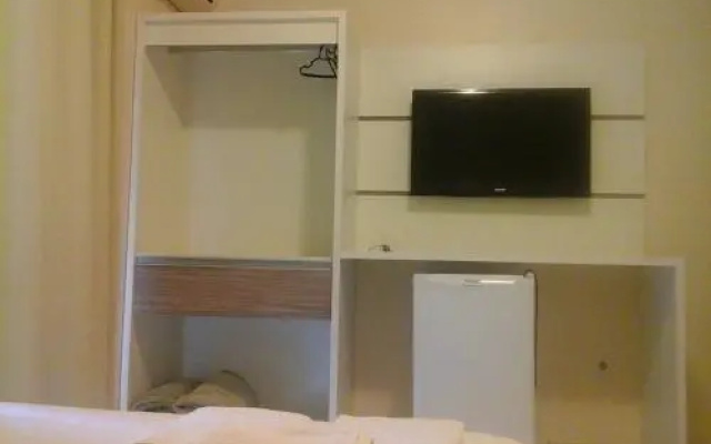 Pereque Praia Hotel