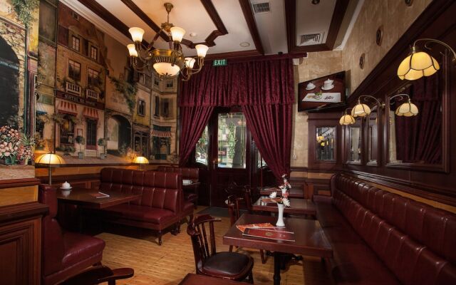 London Hotel