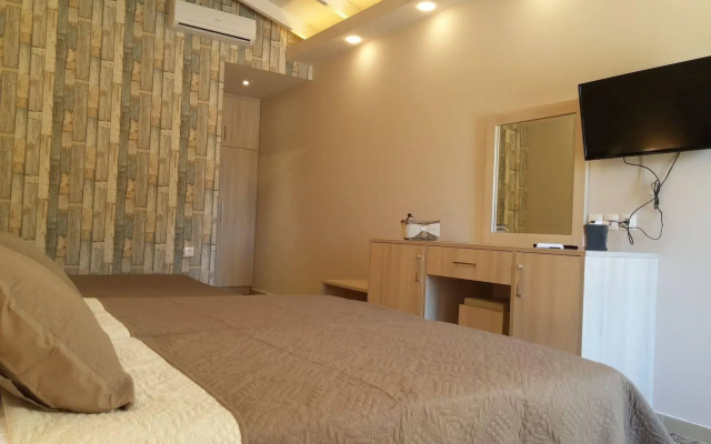 Anetis Beach Hotel