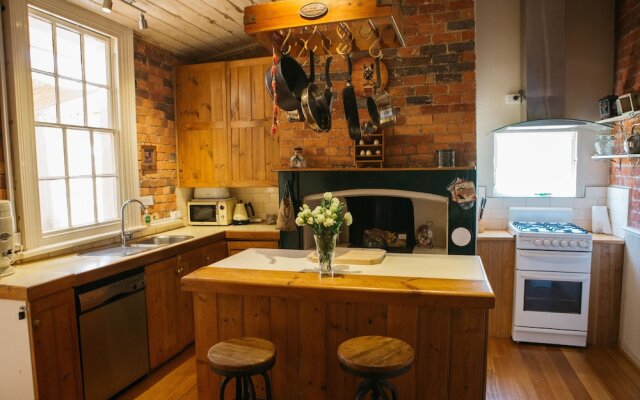 Bell's Cottage Collective