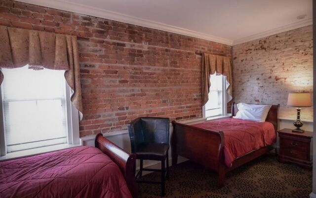 The Chester Publick House Restaurant and Inn