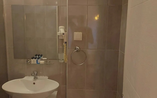 Tosunpasa Otel