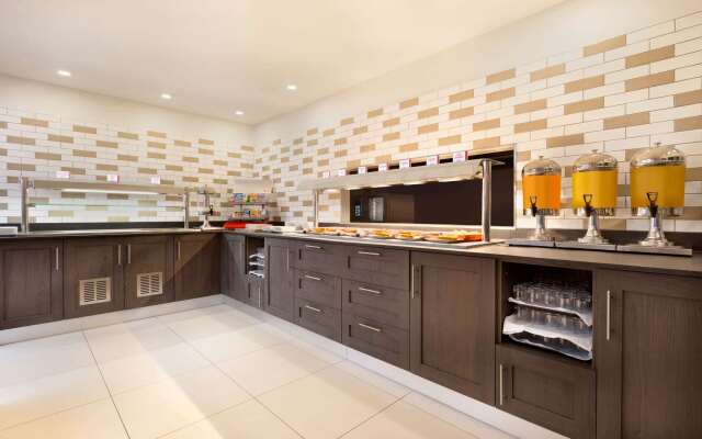 Ramada by Wyndham Bristol West