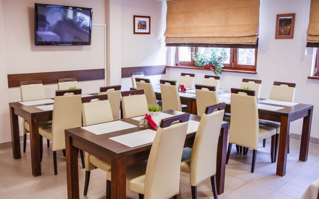 Boutique Hotel's Kwiska / Legnicka