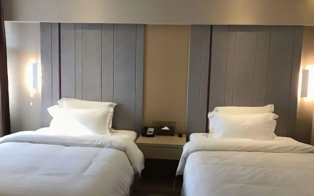 Lavande International Hotel Wuhan Jiedaokou University of Technology Mafangshan Campus Branch – Guest Rooms – Wuhan