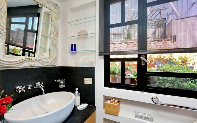 Trastevere Large Apartment With Terrace