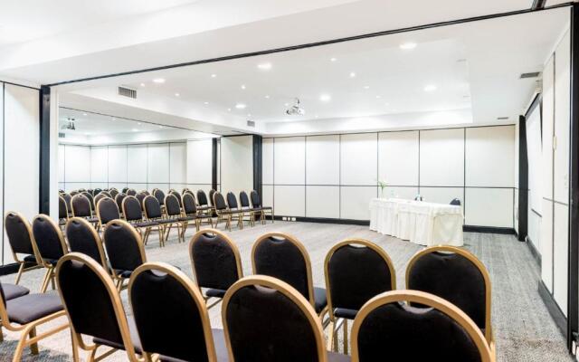 Loi Suites Recoleta Hotel