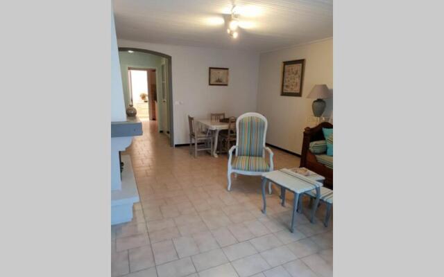 Charmante maison de ville F3 avec garage et cour