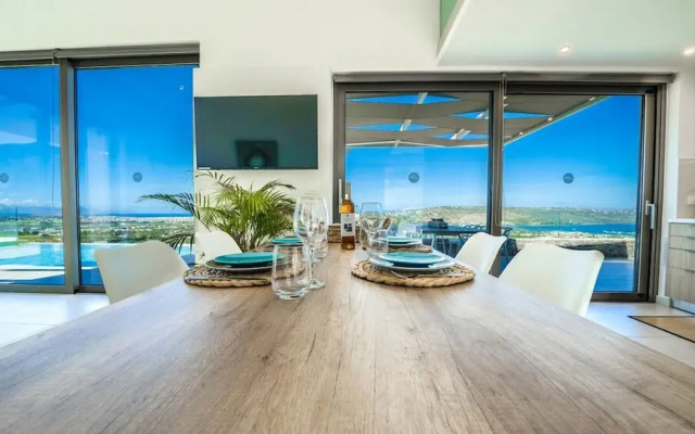 Villa Con Vista- Heated Pool 4 bdr Sleeps 8