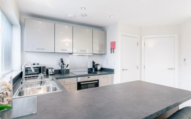 Roomspace Apartments -New Manor House
