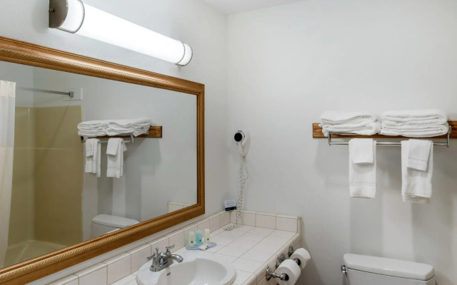 Quality Inn & Suites Capitola By the Sea