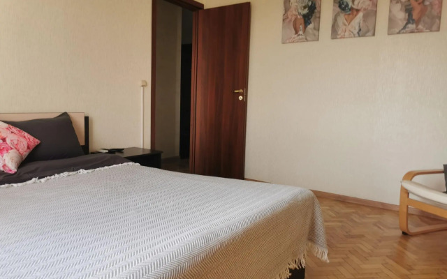 2Rivers (2Риверс) на улице Малая Грузинская