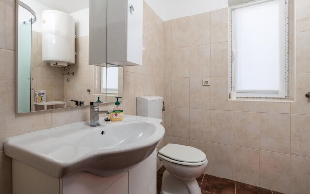 Awesome Apartment in Pag With Wifi and 3 Bedrooms