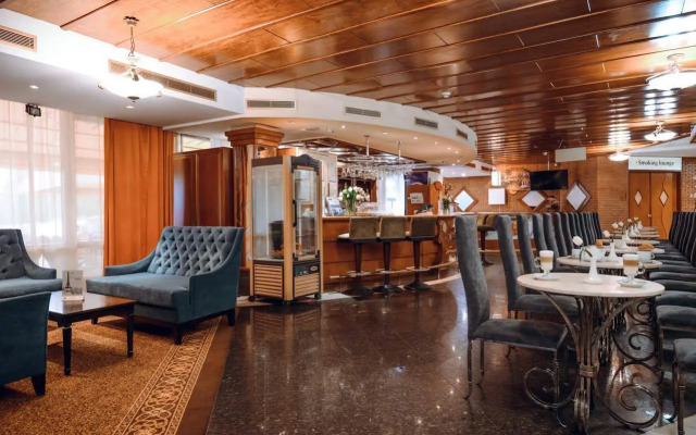Premier Hotel Rus