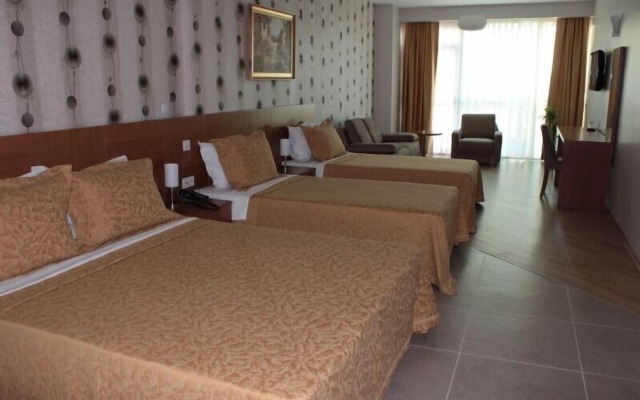 Grand Karot Otel