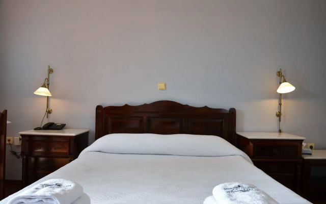 Ilion Hotel