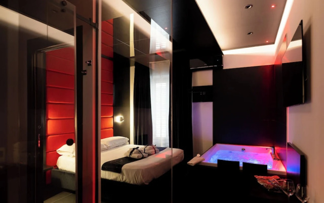 Maximum Hub Suite&Spa