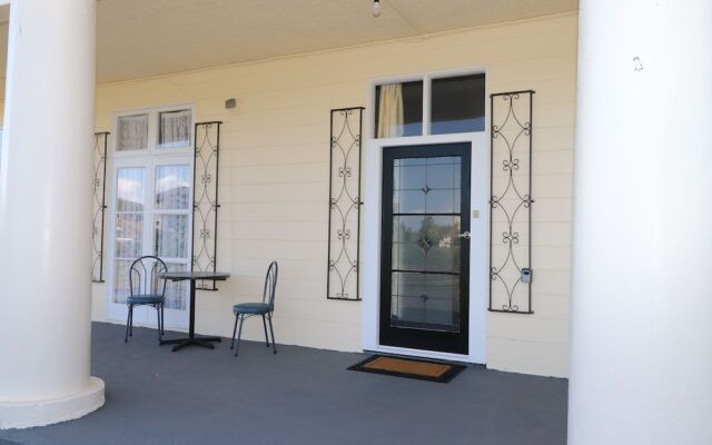 3 Brm Oasis in Temple View