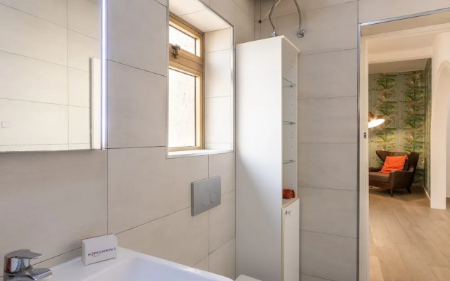 Magnificent Sea View Penthouse Cospicua