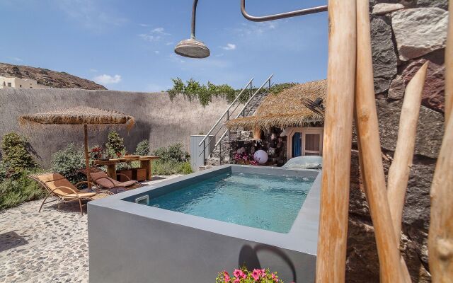 Rock Villas - Emporio | Pool, Jacuzzi, Castle View
