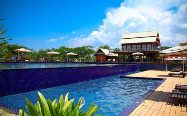 Duyong Marina & Resort