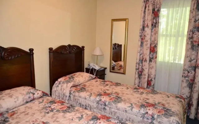 Avonmore on the Park Boutique Hotel