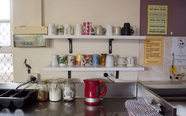1849 Backpackers Hotel