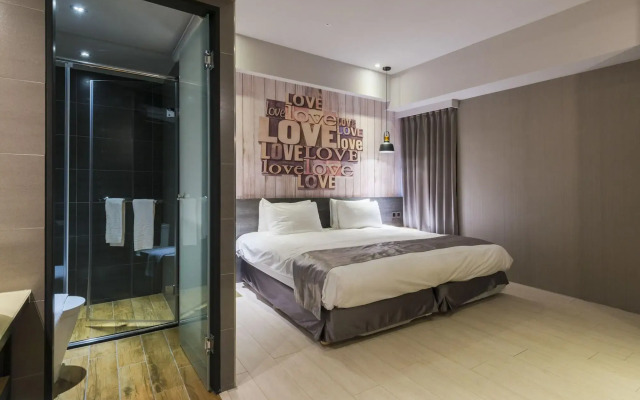 Sunrise Hotel