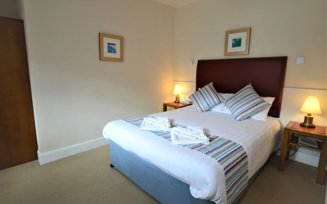 Pink Beach Guest House