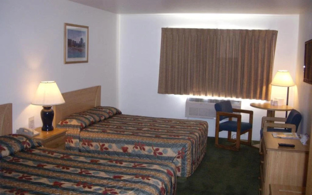 The Junction Hotel and Hostel