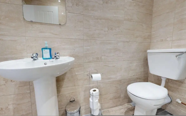 Stayzo Westminster Stylish House Accommodation