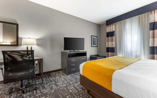 Best Western Plus Cranberry-Pittsburgh North